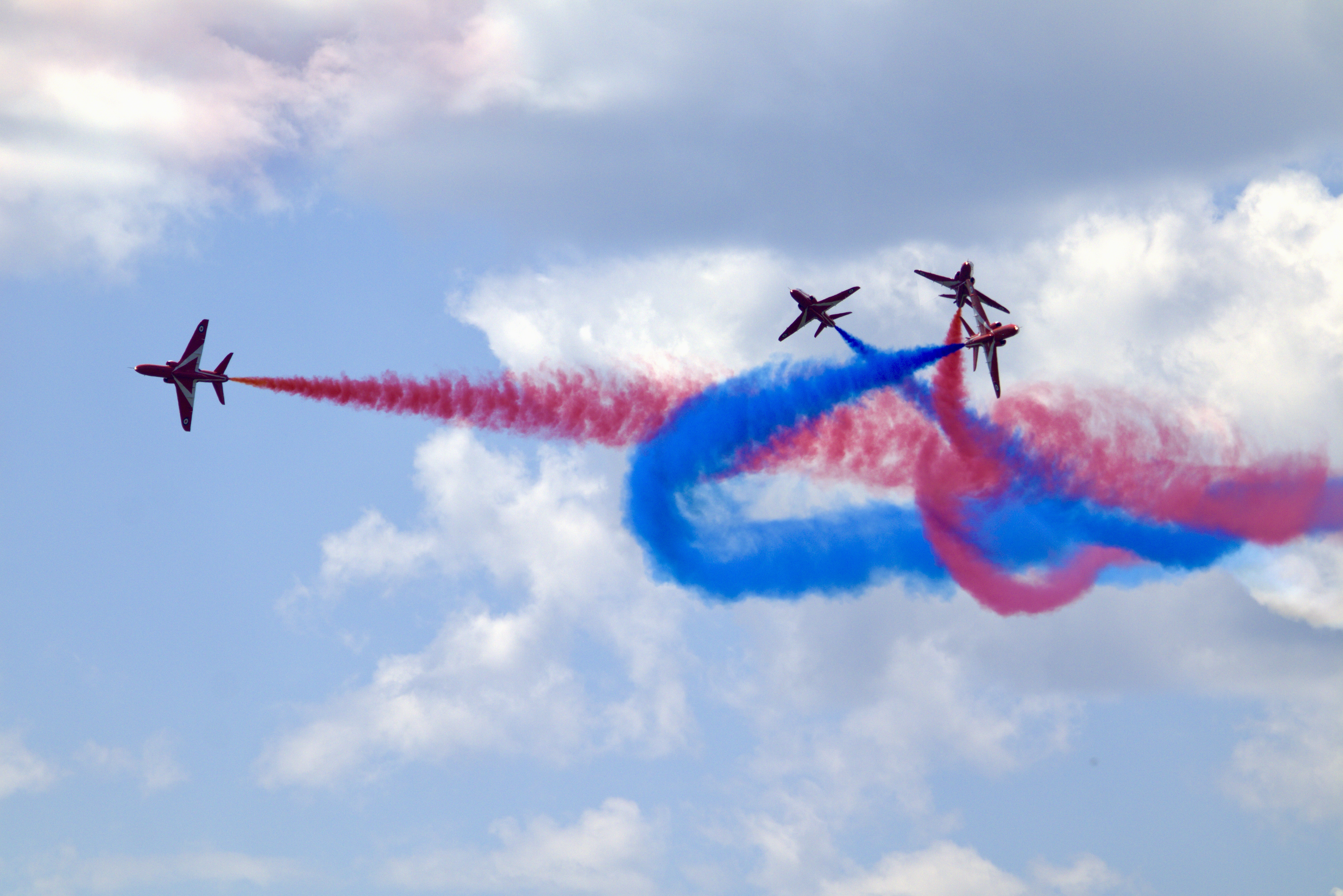 Red Arrows red white blue knot