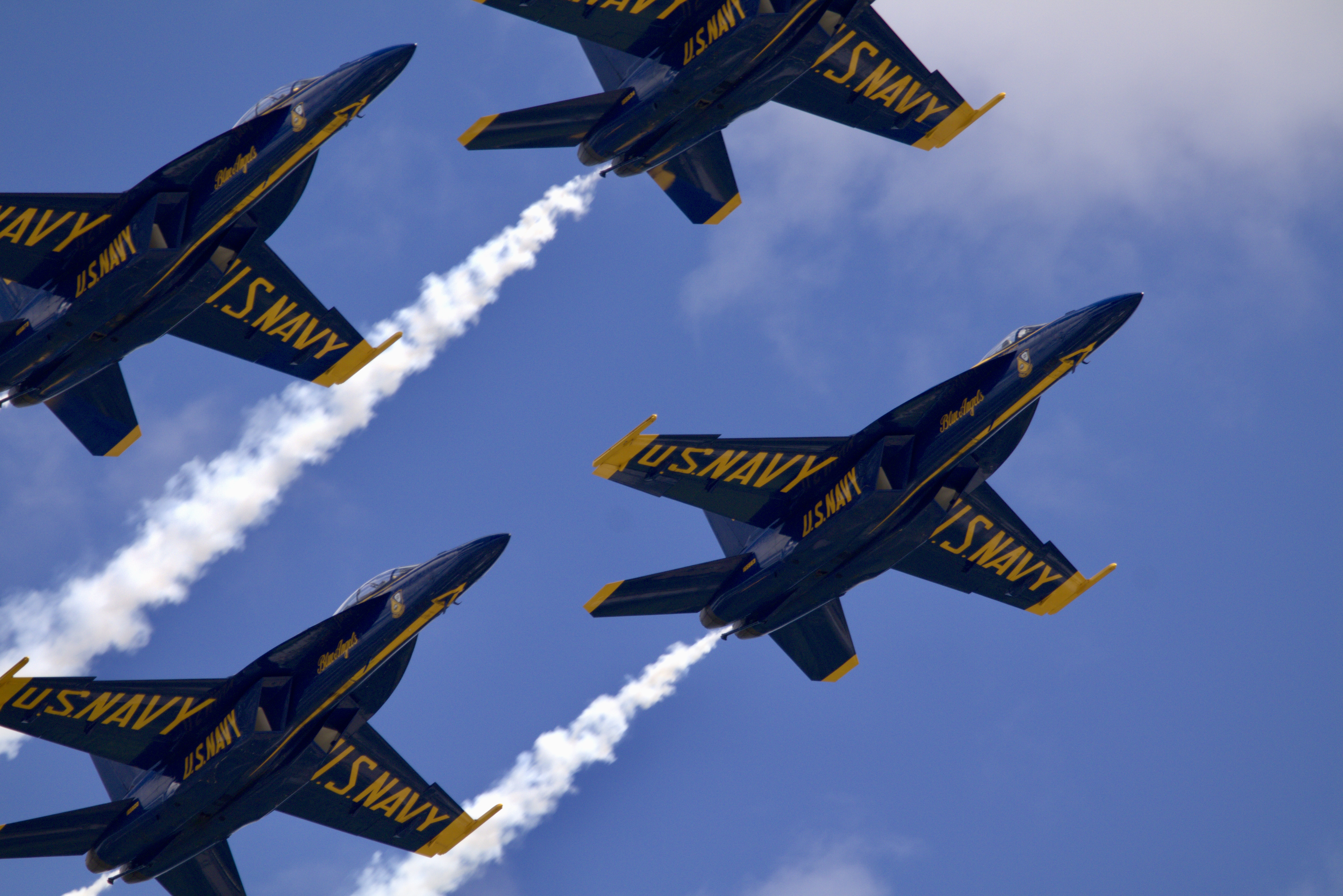 4 Blue Angels F/A-18 Super Hornets
